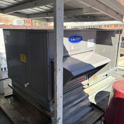 Carrier 7.5 Ton A/C Gas Heater 208/230 Volt Rooftop Unit