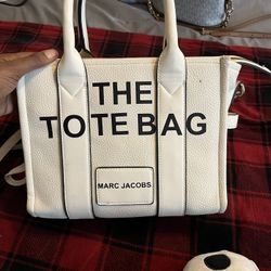 Marc Jacob’s Tan Tote Bag 