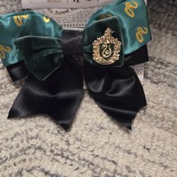 Harry Potter Slytherin Bow Velvet Slytherin Charm OSFM