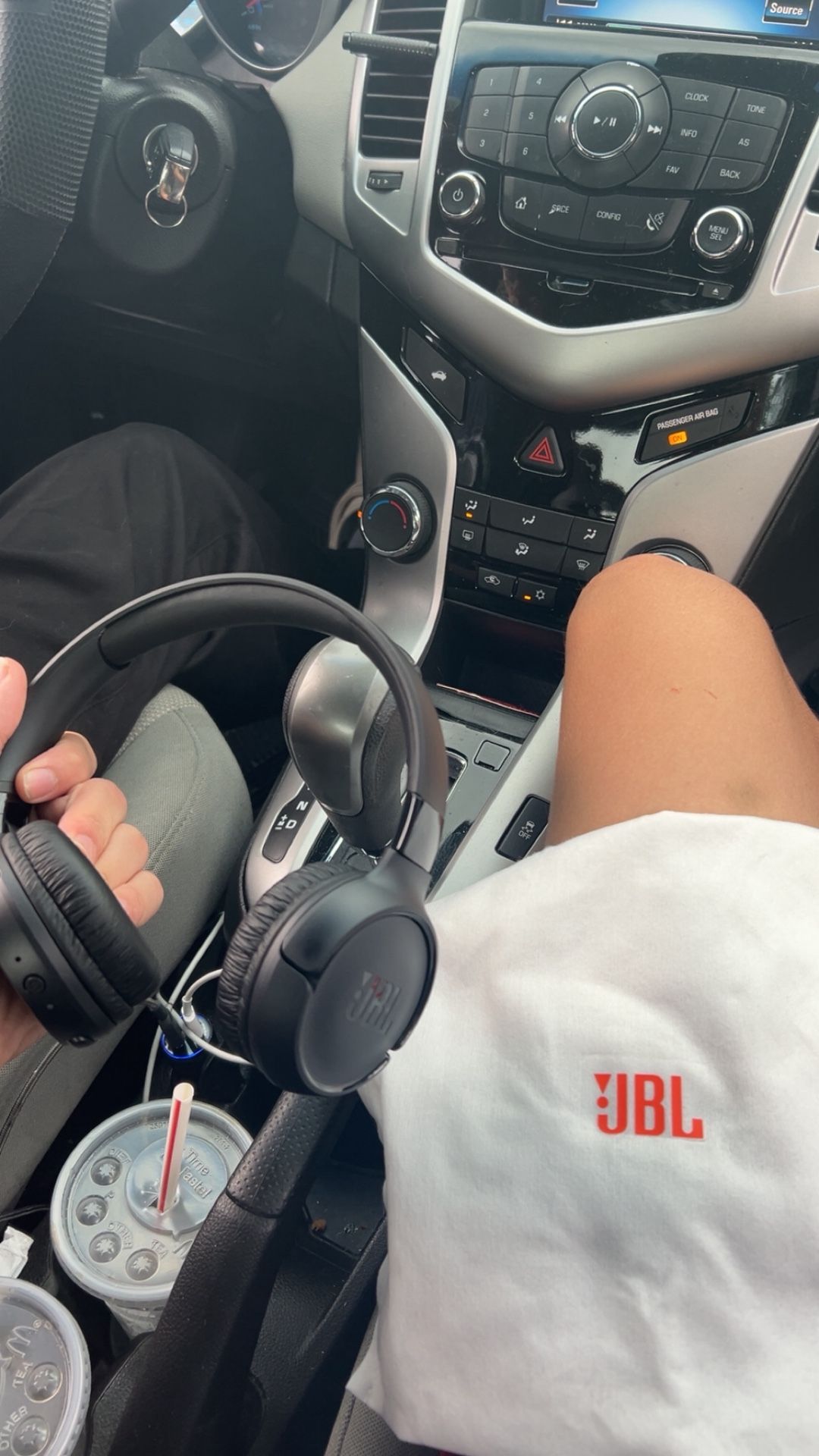 JBL wireless bluetooth headphones