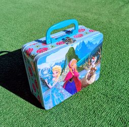 Disney Frozen Elsa/Anna/Olaf/Sven Tin Lunch 3D Box w/Handle Carry Case Box GUC