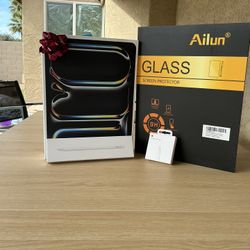 $1800-iPad Pro Bundle- 2TB, 13inscreen