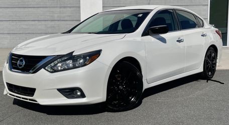 2017 Nissan Altima • Clean • Runs Great • Cold A/C