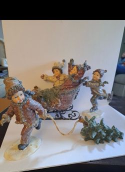 HUGE LOT OF VINTAGE CHRISTMAS DECORATIONS