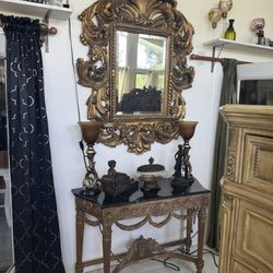 Tracy Has! A Gorgeous, Large Decorative Table And Mirror.