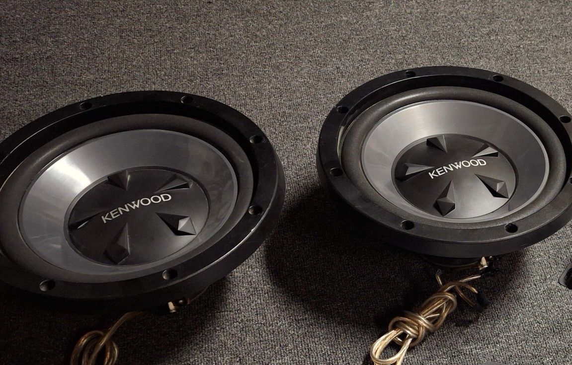 Subwoofers Kenwood In Perfect Conditions,price:$130