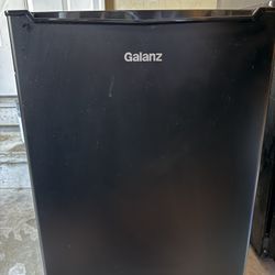 Galanz Mini Fridge