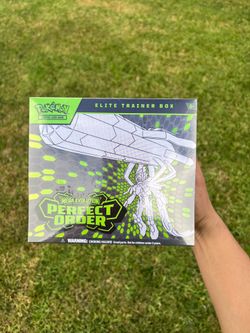 Pokemon Perfect Order Elite Trainer Box