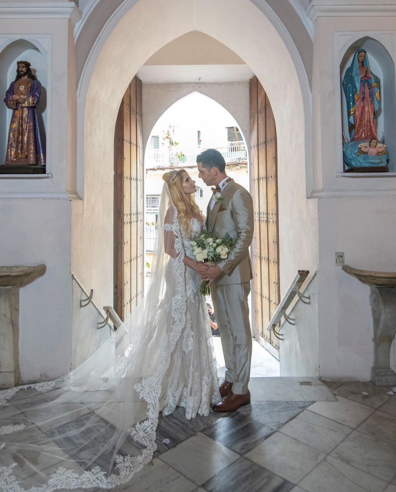 Martina Liana Wedding Dress Style #1012 & Veil