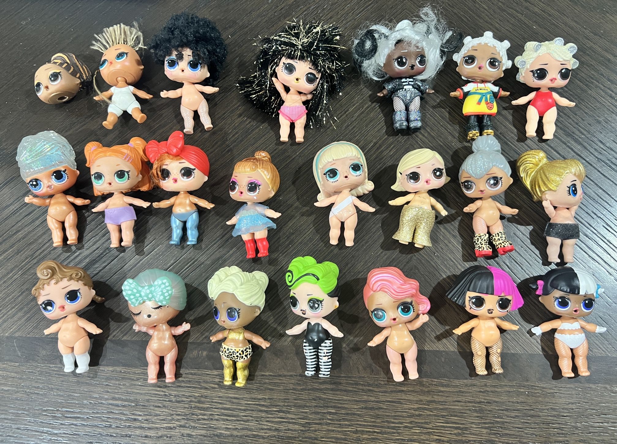 LOL surprise Dolls And Accessories - Over 200 Piece’s