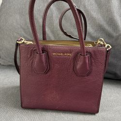 Michael Kors Mercer Oxblood Pre-Owned Bag Small 