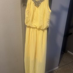Yellow maxi dress with beaded neckline Size S #prom #eveningwear Worn once in good condition