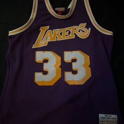 NBA JERSEYS 4 FOR 200 MENS 