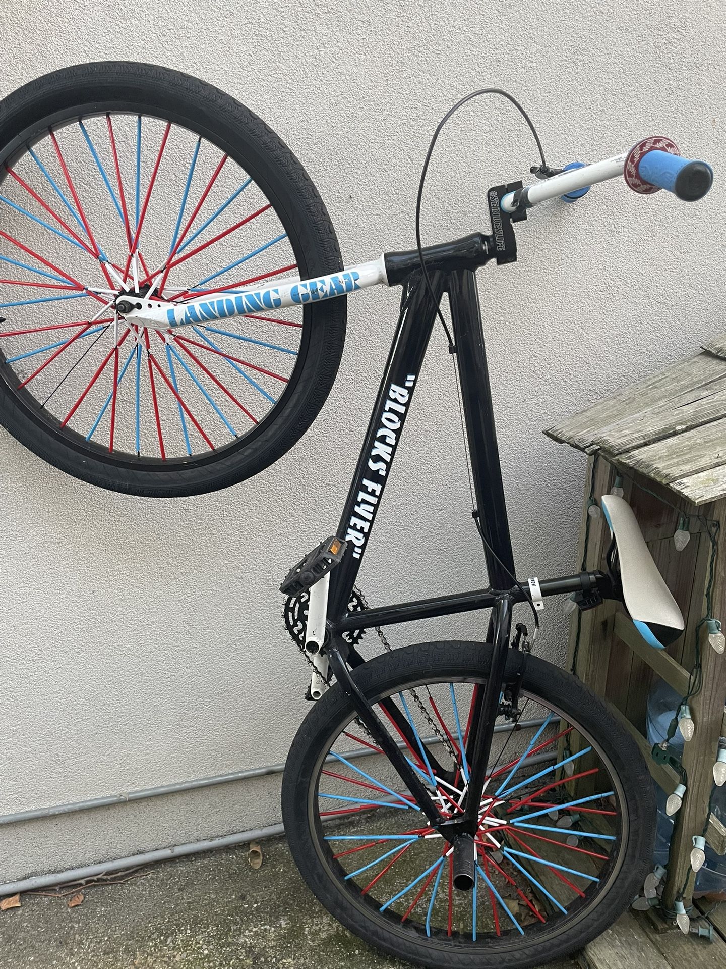 Blocks Flyer 26” USED NEGOTIABLE PRICE (400 minimum) WILLING TO TRADES