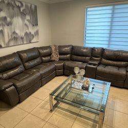 Sectional/Sofa
