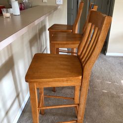Available for pick up in Wintergarden Florida a set of three Allwood natural toned very sturdy barstools. Any questions please message.