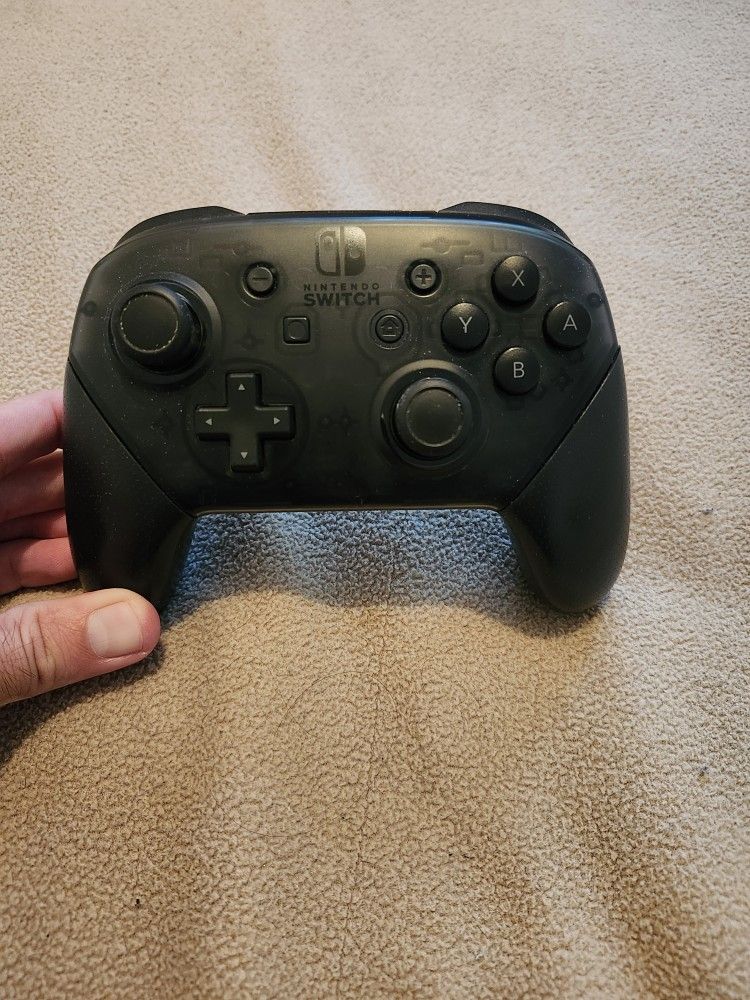 Nintendo Switch Pro Controlle