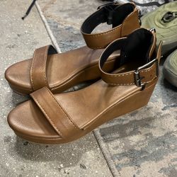 Good Condition Size 6 