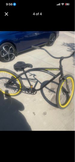 Schwinn Cruiser Bicycle with Basket