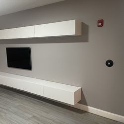 Entertainment Wall Mount Unit 