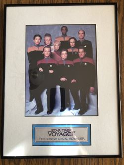 Star Trek Voyager Crew Framed Photo
