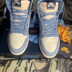 Jordan 1 Wmns First To Flight 