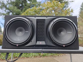 Rockford Fosgate P2 12s In Rockford Ported Box