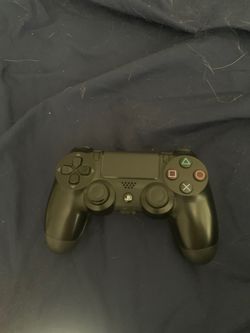 PS4 black controller