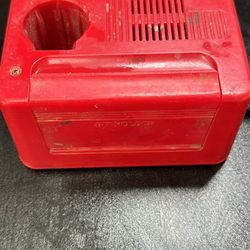 Milwaukee Battery Charger