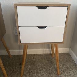 Nightstand set (2)