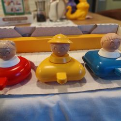 Vintage Tupperware "Fun Fleet" Bathtub Toy 