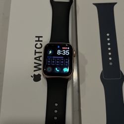 Apple Watch SE 40MM Gold