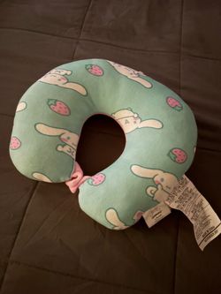 Cinnamoroll Neck Roll