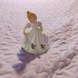 ROYAL DOULTON  FIGURE OF THE MONTH FEBRUARY 