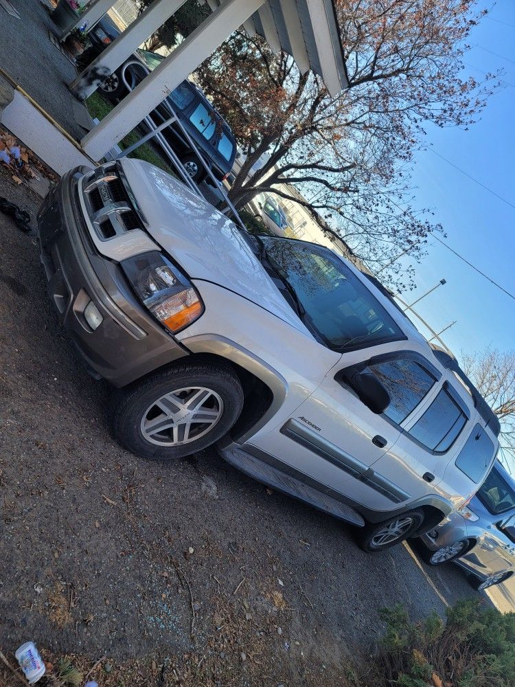 2003 Isuzu Ascender