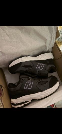 New balance 2002R