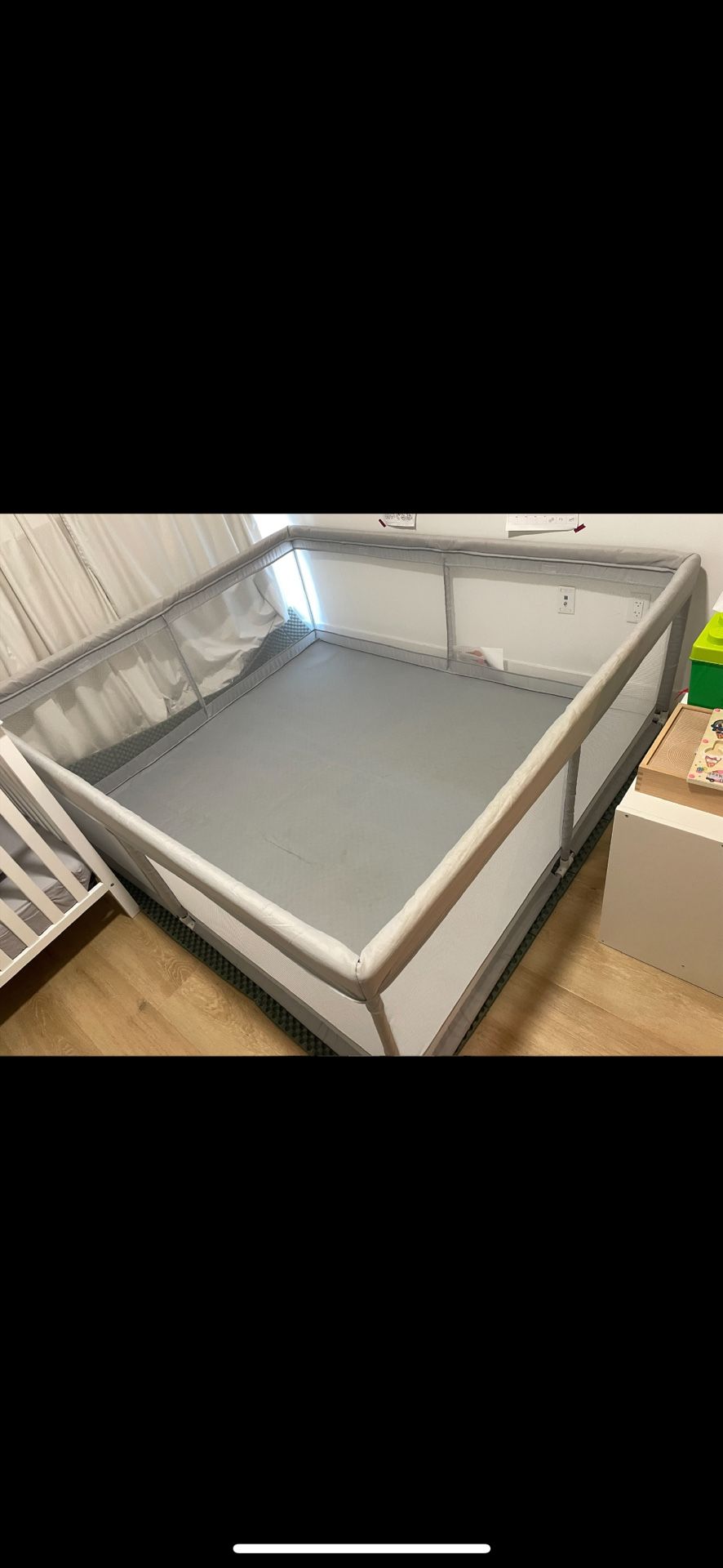 Extra Large Playpen for Babies and Toddlers 79"x70" Very Clean and Good Condition