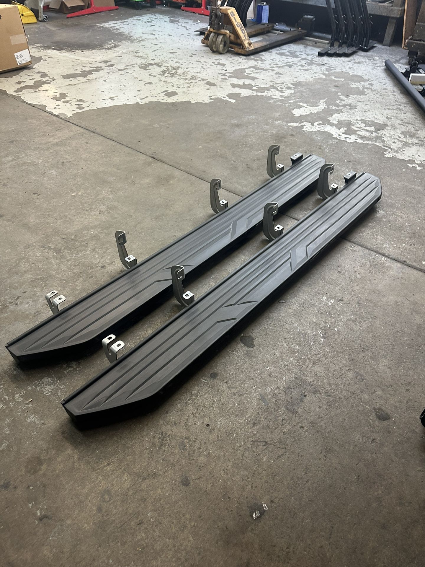 Gm Running Boards 2021 To 2024 Escalade,Tahoe,Yukon