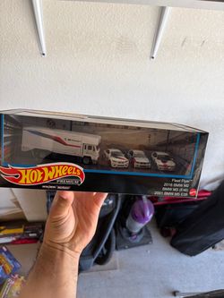 Hot wheels