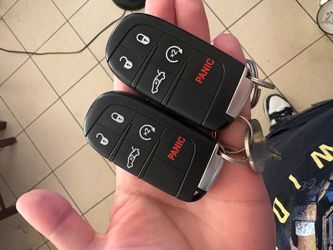 Dodge keys