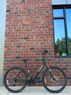Trek Verve 1 Disc Large Low-Step Hybrid Bike – 700c