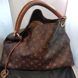 High Quality LV Has Some Wear And Tear