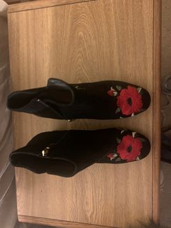 Kate Spade boots size 9