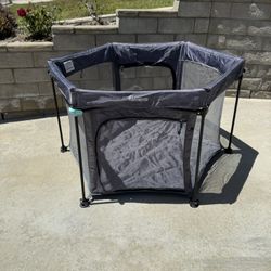 hiccapop 53” PlayPod Baby Playpen