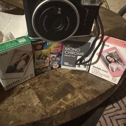 Fuji instax Mini 40 Camera With Film