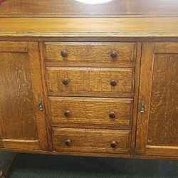 Vintage  tiger oak  Wood dresser