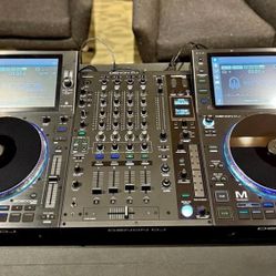 Denon-DJ Prime Suite (2) SC6000M
Media Player + X1850 Mixer NIB
Boxed Screen Film On