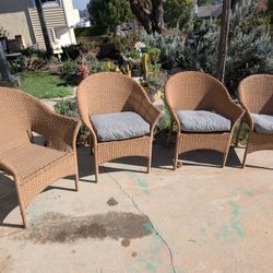 Outdoor Chairs 