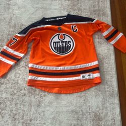 Connor Mcdavid Kids L/XL Lightly Worn