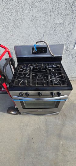Frigidaire stove